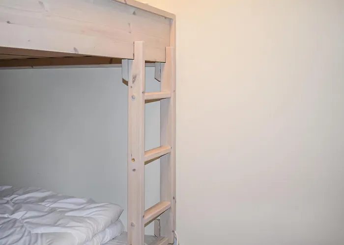 2 Bedroom Cozy In